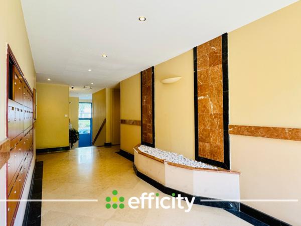 Appartement
         2 pièces
        - 37 m² 186 000 € *