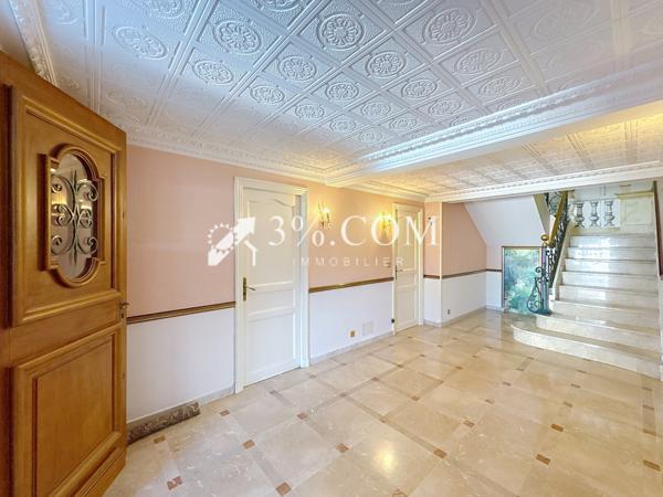 Maison 11 pièce(s) 5 chambre(s) 398 m²