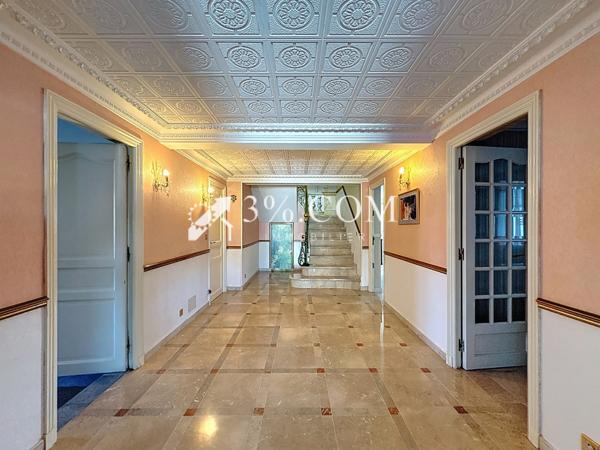 Maison 11 pièce(s) 5 chambre(s) 398 m²