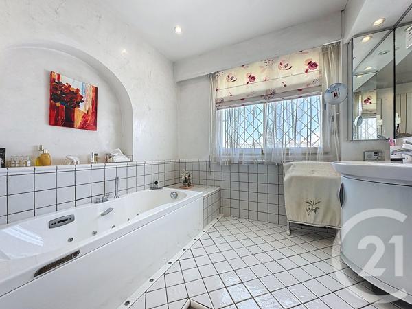 Appartement F4 à vendre  4 pièces - 162,19 m2 LE CANNET - 06