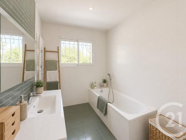 Maison à vendre  5 pièces - 129 m 2   BIGANOS  - 33