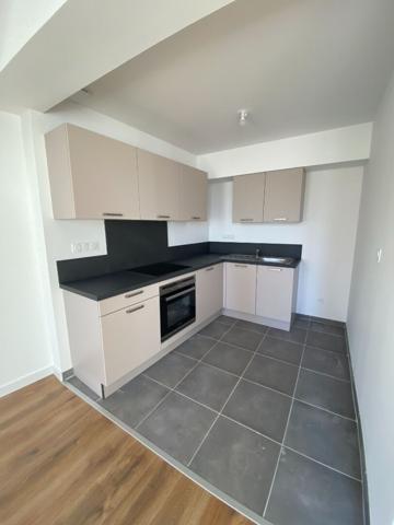 Appartement Castelnaudary 4 pièce(s) 77.76 m2