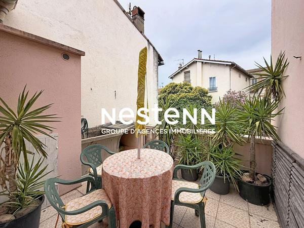 Immeuble Perpignan 2 appartements avec jardin et terrasse.