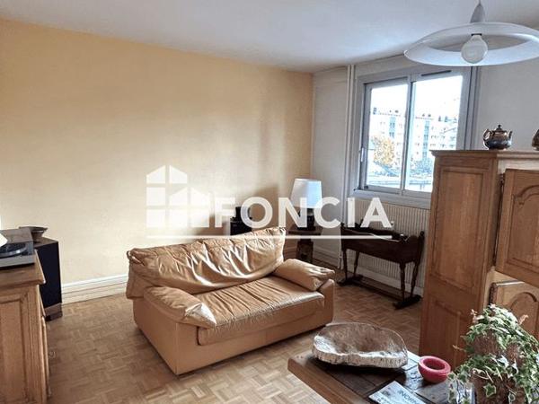 À vendre Appartement 5 pièces 99 m² - Mont-saint-aignan 76130