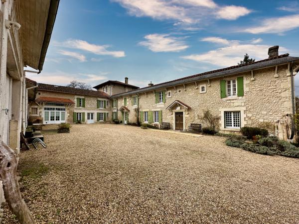 Maison à vendre à Chalais (16210) - Charente
