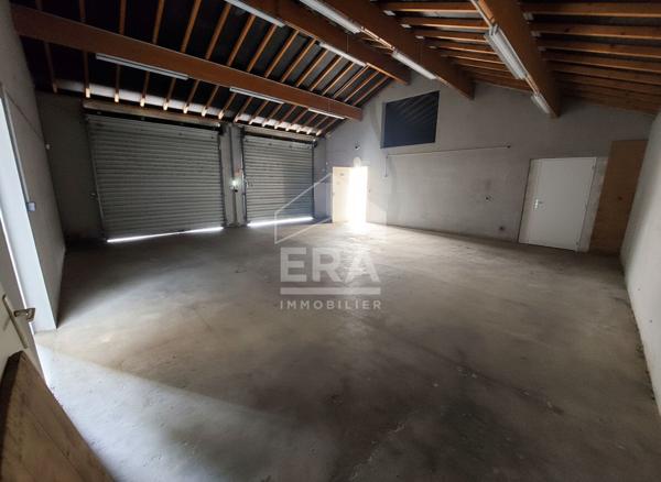Local commercial Senozan 220 m2 (bureaux, garages, stockages...)