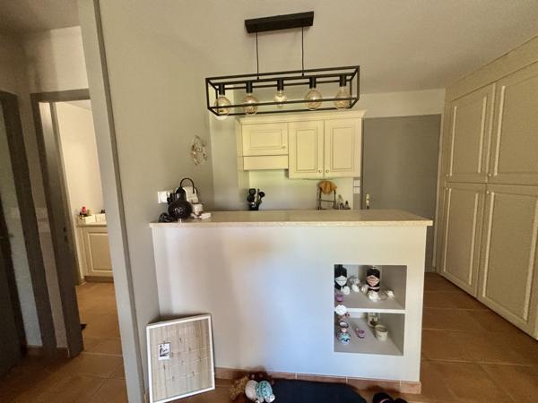 Saumane-de-Vaucluse (84800) A VENDRE APPARTEMENT T2