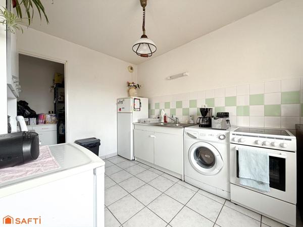 Appartement T3 - Vendu loué - Ascenseur - Balcon