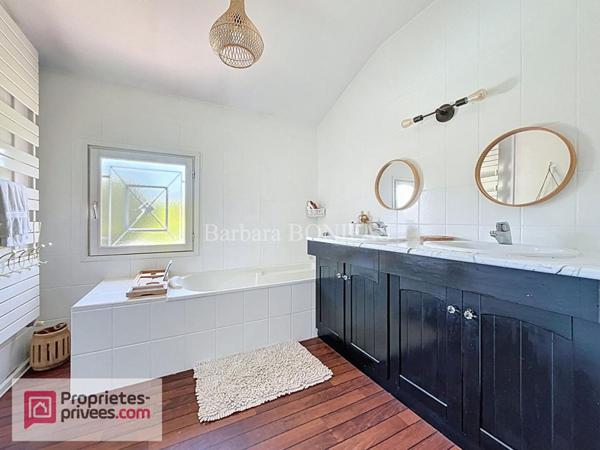 Maison familiale 6 pièces 202m2