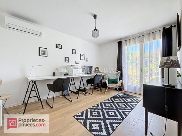 Maison familiale 6 pièces 202m2