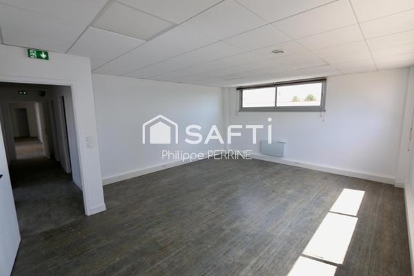 Bureaux de 47 m2 en RDC totalement rénové