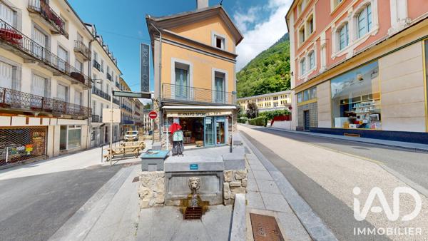 Habillement, Textile​ à vendre 110 m² Cauterets