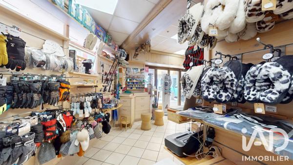 Habillement, Textile​ à vendre 110 m² Cauterets