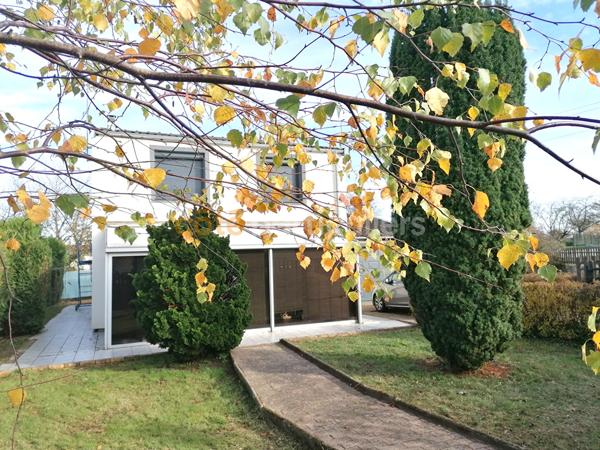 Vente
                Maison100 m² - 6 Pièces -
                    MONTCEAU LES MINES (71300)