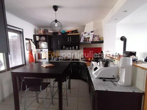 Vente
                Maison100 m² - 6 Pièces -
                    MONTCEAU LES MINES (71300)