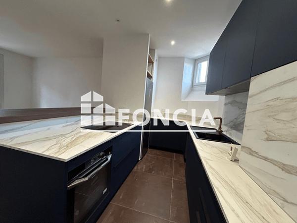 Location Appartement 3 pièces 81.16 m² - 5 RUE DES FLAGEOLLES Poitiers 86000