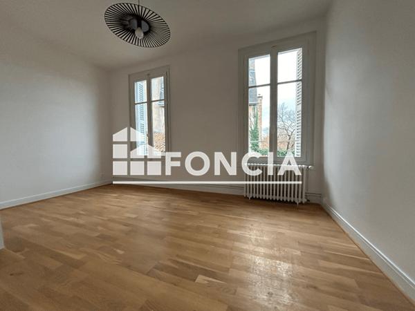 Location Appartement 3 pièces 81.16 m² - 5 RUE DES FLAGEOLLES Poitiers 86000