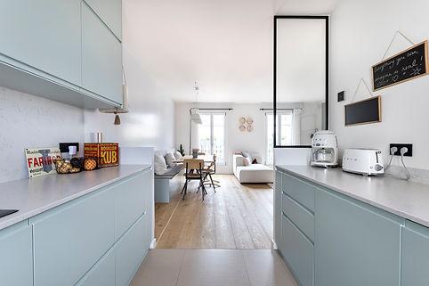 75011 - Voltaire / Père Lachaise - Appartement 4P - 85 m² dernier étage / traversant / Balcon