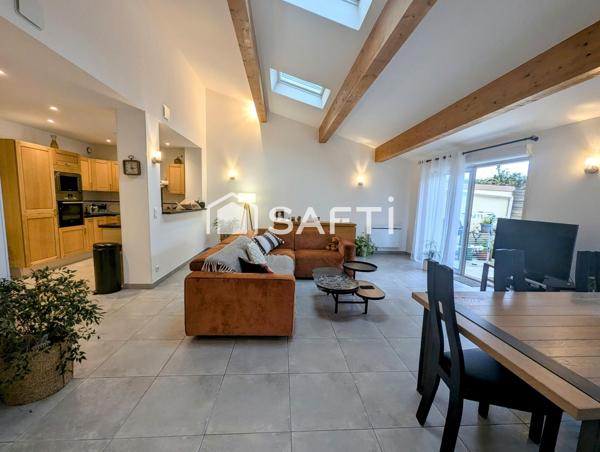 Nouveauté, Centre historique de Fréjus, appartement au rez-de-jardin d'une maison