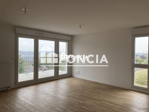 Location Appartement 4 pièces 84.98 m² - 18 BOULEVARD JEAN MOULIN Angers 49100