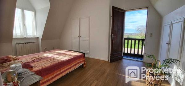 Grande maison traditionnelle et dépendances