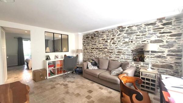 MAISON 6 PIECES - GARAGE - JARDIN - SAINT-FELIX 