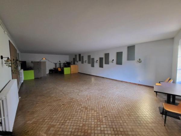 Restaurant avec habitation à Caudrot