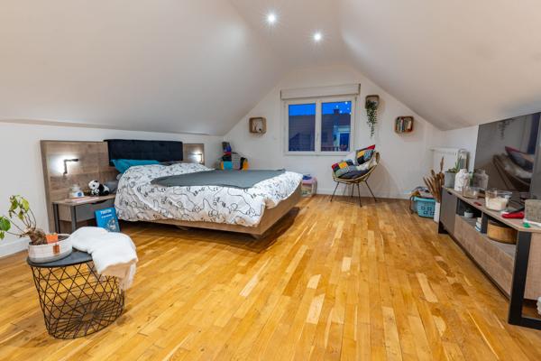 Maison Individuelle avec 4 Chambres