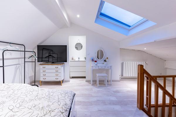 Maison Individuelle avec 4 Chambres