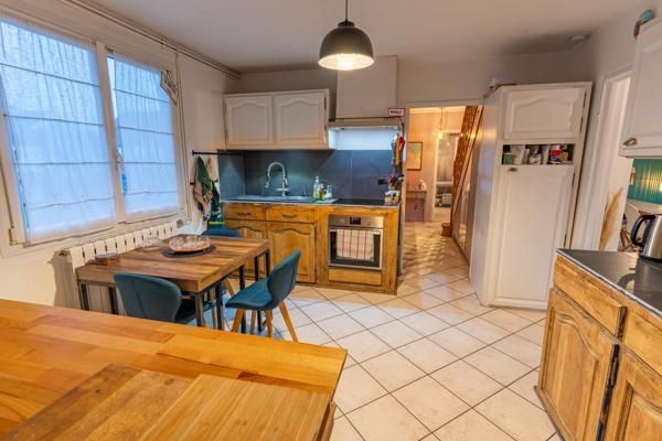 Maison Individuelle avec 4 Chambres