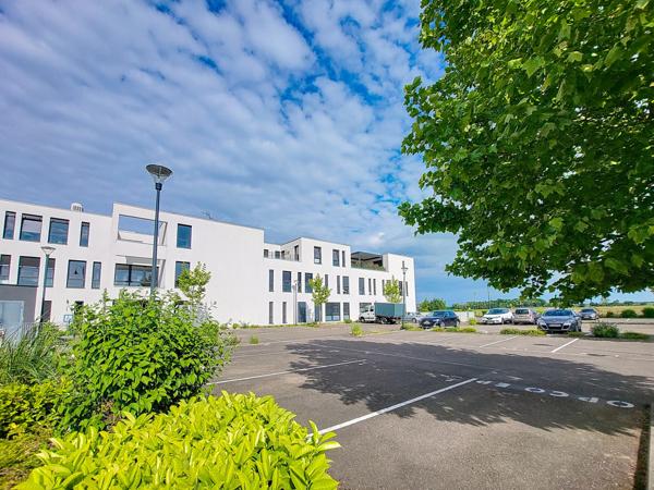 ENTZHEIM - GRAND 4P DERNIER ETAGE