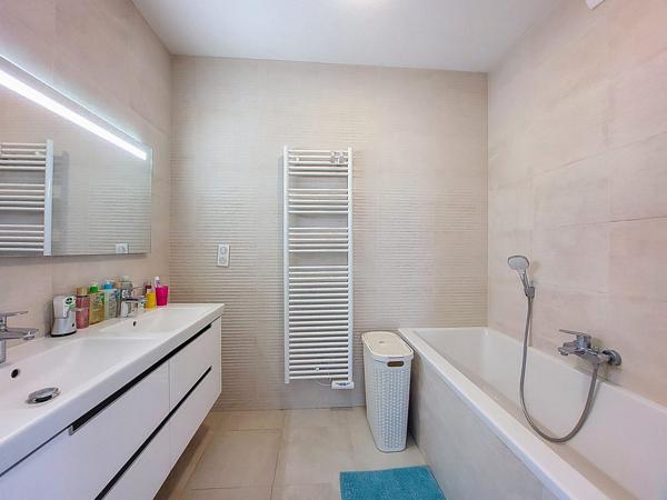 ENTZHEIM - GRAND 4P DERNIER ETAGE