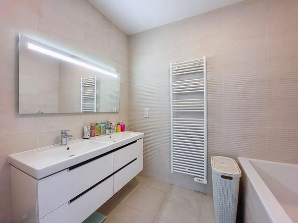 ENTZHEIM - GRAND 4P DERNIER ETAGE