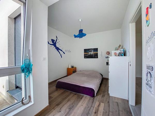 ENTZHEIM - GRAND 4P DERNIER ETAGE