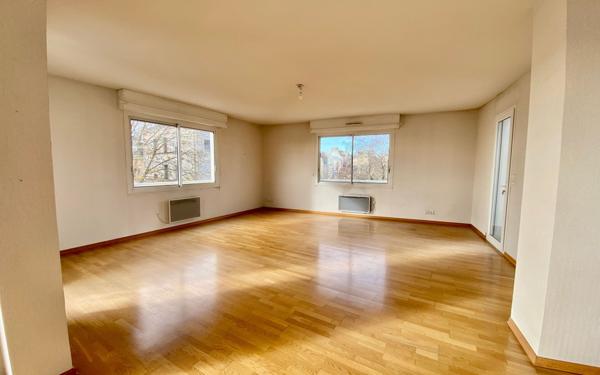 Appartement à vendre    3 pièces • 102,64 m2 Vannes