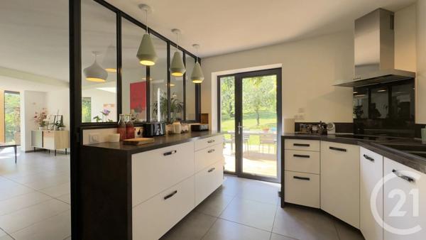 Maison à vendre  6 pièces - 201,01 m 2   GAP  - 05
