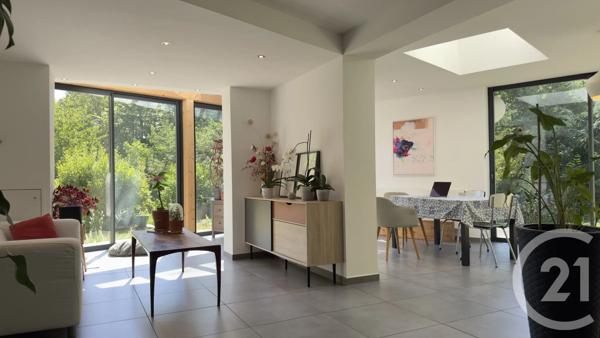 Maison à vendre  6 pièces - 201,01 m 2   GAP  - 05