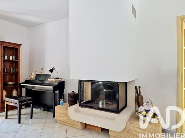 Maison à vendre 5 pièces 186 m² Fréjus