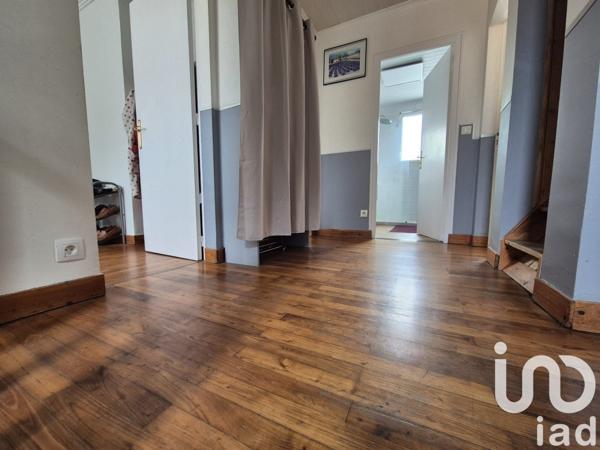 Maison traditionnelle 6 pièces de 132 m² à Le Pellerin (44640)