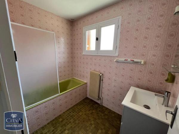 Maison à louer 3 pièces 69.6m² Charbonnier-les-Mines (63340)