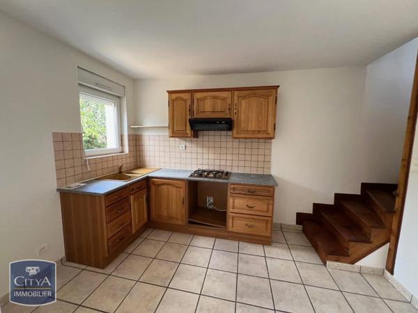 Maison à louer 3 pièces 69.6m² Charbonnier-les-Mines (63340)
