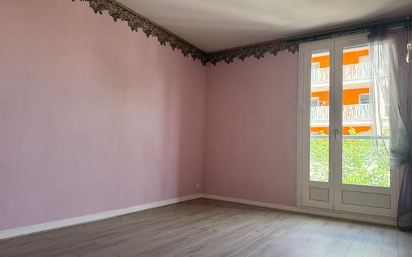 Appartement à vendre    5 pièces • 115,39 m2 Orléans