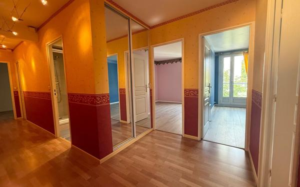 Appartement à vendre    5 pièces • 115,39 m2 Orléans