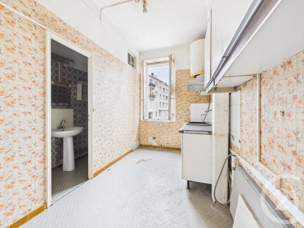 Appartement F2 à vendre  2 pièces - 45,07 m 2   TOULON  - 83