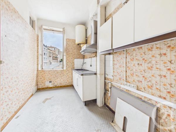 Appartement F2 à vendre  2 pièces - 45,07 m 2   TOULON  - 83