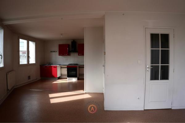 Appartement
                                                                                                                                                                                                                                                                                                                        3 pièce(s)                                                                                                                                                                                                          2 chambre(s)                                                                                                                                                                                                          65.24  m²