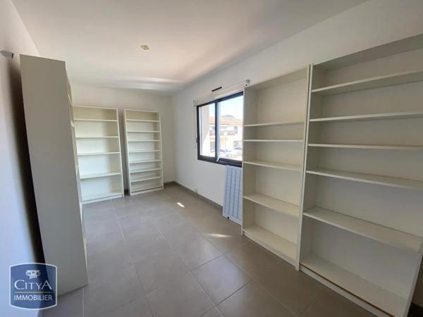 Local commercial à louer 70.39m² Sanary-sur-Mer (83110)
