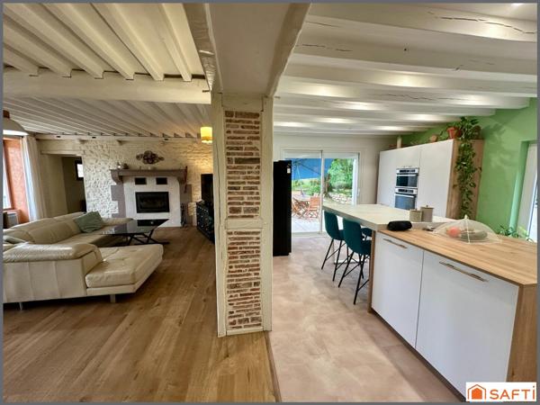 Longère avec 5 chambres entièrement rénovée intérieurement