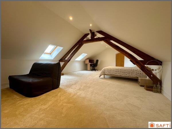 Longère avec 5 chambres entièrement rénovée intérieurement