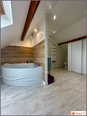 Longère avec 5 chambres entièrement rénovée intérieurement